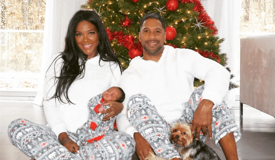 Kenya Moore Shares Christmas Photo With Marc Daly & Her Baby!