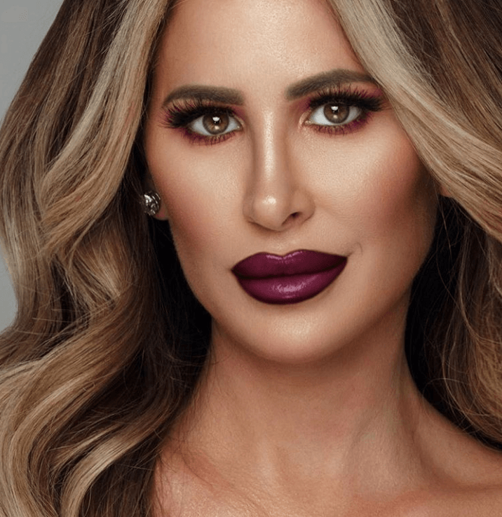 Kim Zolciak’s KAB Cosmetics Trashed By Customers For Poor Quality!