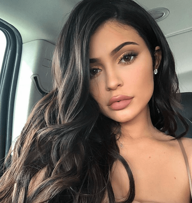 Kylie Jenner Becomes the World’s Youngest Billionaire At 21!