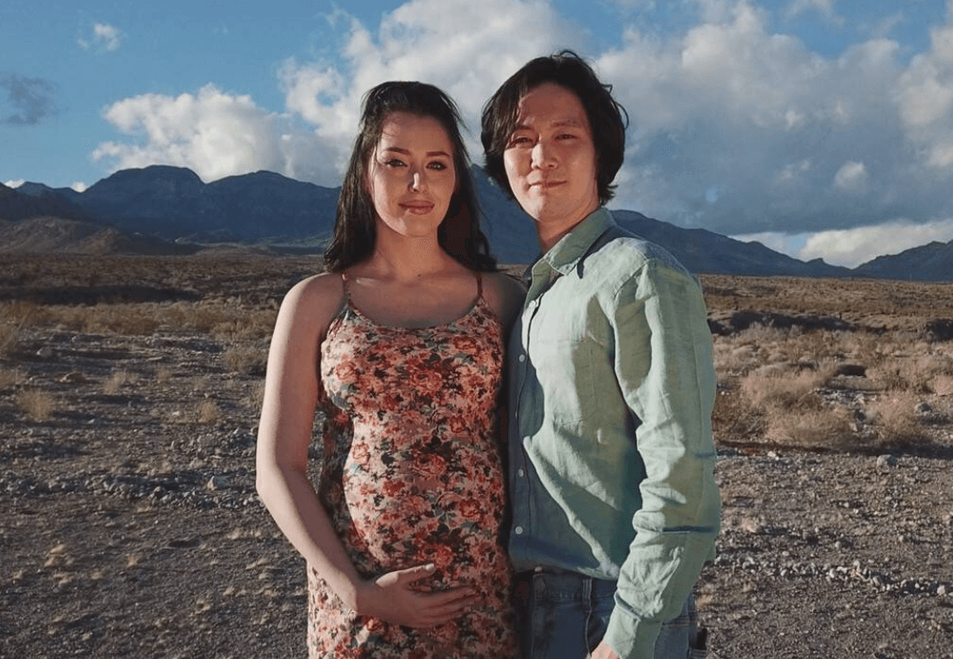 ’90 Day Fiance: The Other Way’ Star Deavan Clegg’s Pregnancy News Leaked By Korean Group & She Has No Health Insurance!