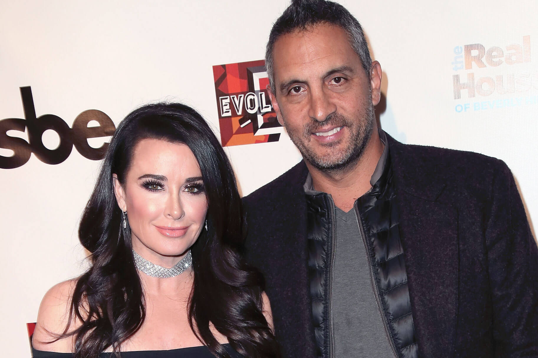 Mauricio Umansky Hit With NEW Lawsuit For $4.5 Million Amid His Crumbling Real Estate Business!