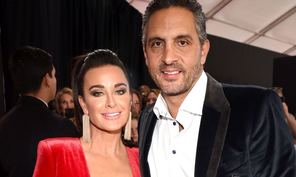 Mauricio Umansky Settles 32 Million Mansion Lawsuit But He s Not Off 