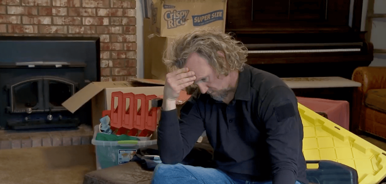 ‘Sister Wives’: Kody Brown Reaches His Breaking Point As Robyn Cries Over Living Under One Roof!