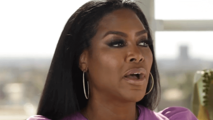 Porsha Williams Exposes Kenya Moore's Booty Is FAKE!