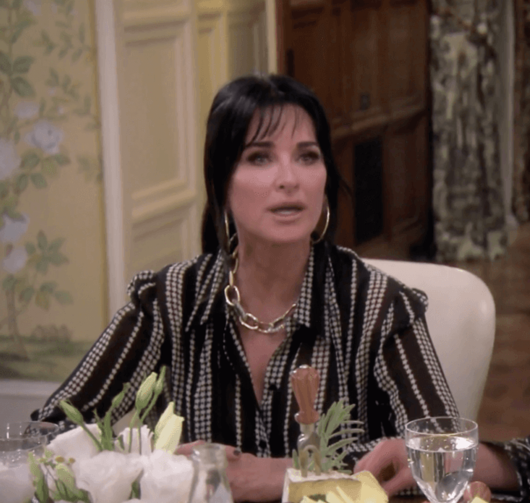 ‘RHOBH’ Star Kyle Richards Blasted For ‘Tone-Deaf’ Escaping Reality Pic!