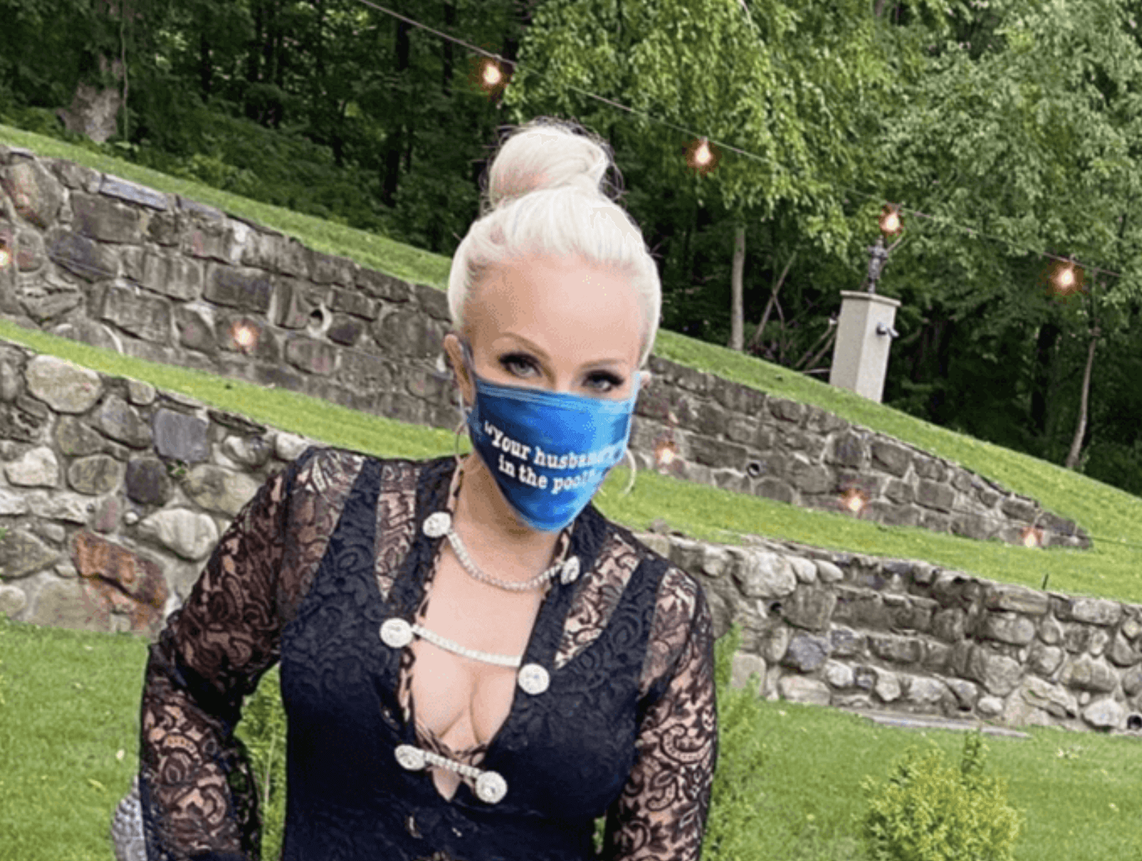 WHO IS THIS….See Margaret Josephs’ MASSIVE Weight Loss!