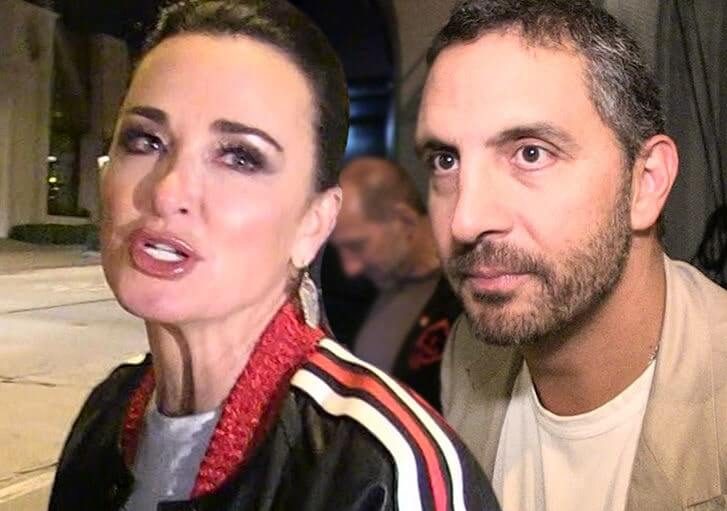 Kyle Richards & Mauricio Umansky Respond to Divorce Rumors After Reportedly Separating!