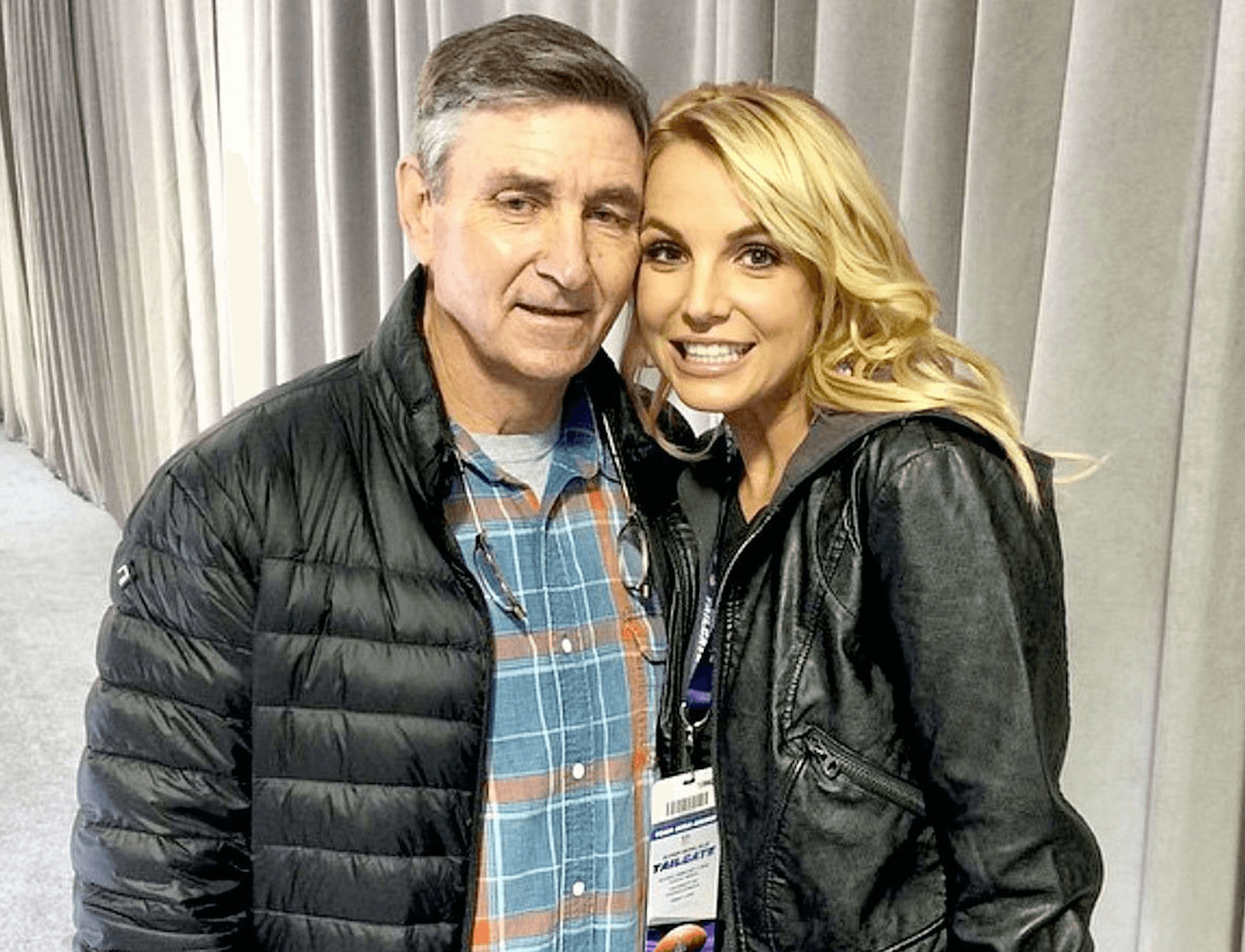 Britney Spears’ Dad REFUSING To Give Up Control In Her Conservatorship, FIGHTING Singer’s Plea To Remove Him!
