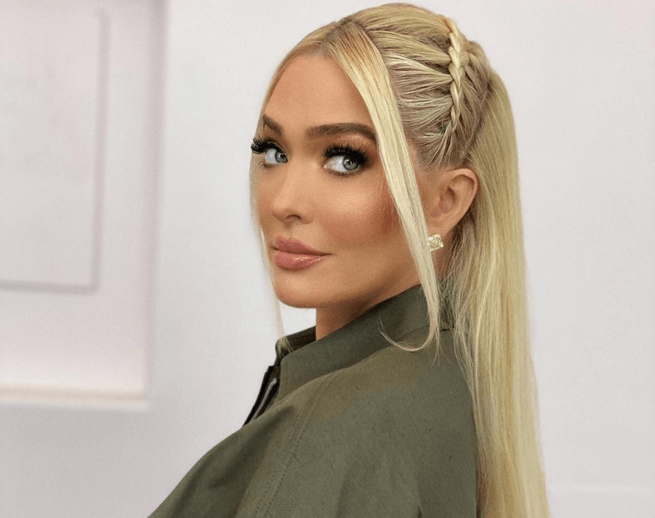 Erika Jayne DEVASTATED Amid Split From Tom, Flings Her Ring & Steps Out For The First Time Since Filing For Divorce!