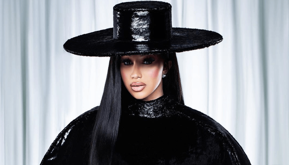 Cardi B DRAGGED For ‘Looking Like A Muppet’ After Unveiling New Face!