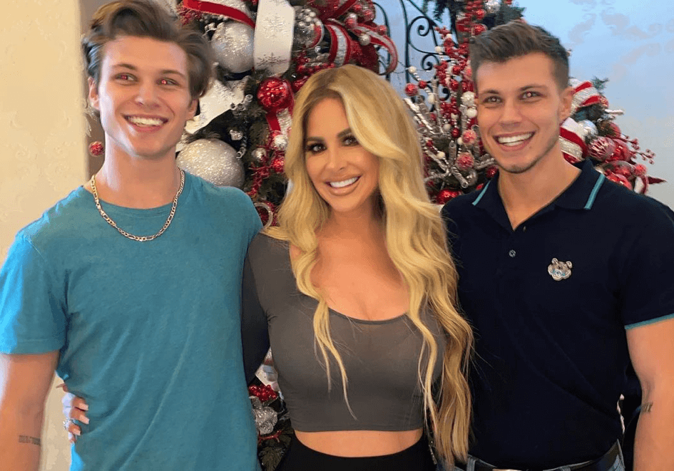 Kim Zolciak Flaunts Ariana’s New Boyfriend AND His Identical Twin!