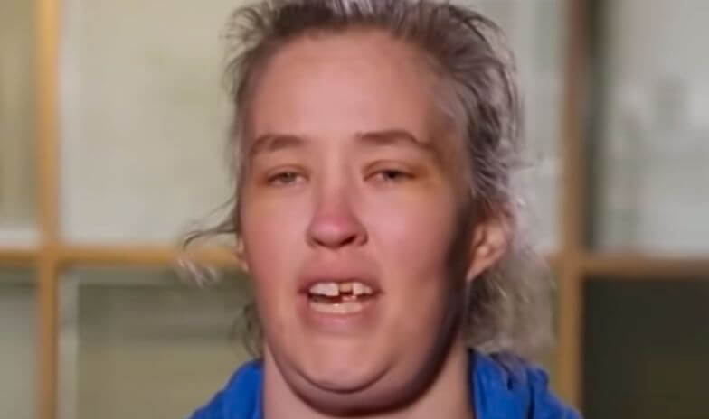Messy Mama June Spotted Ordering Take Out TWICE In Two Hours After Admitting To Gaining 100 Lbs!