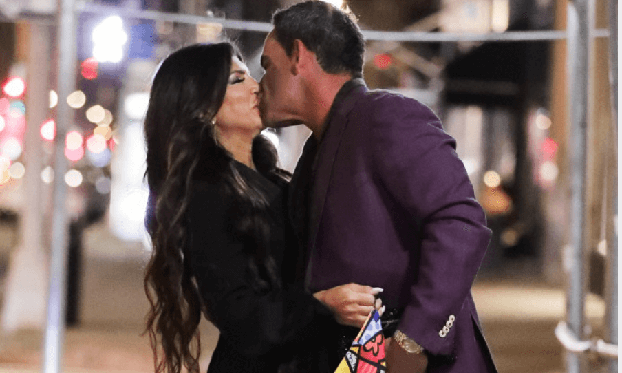 Teresa Giudice Makes Out With Her New Man Louie Amid Engagement Rumors!