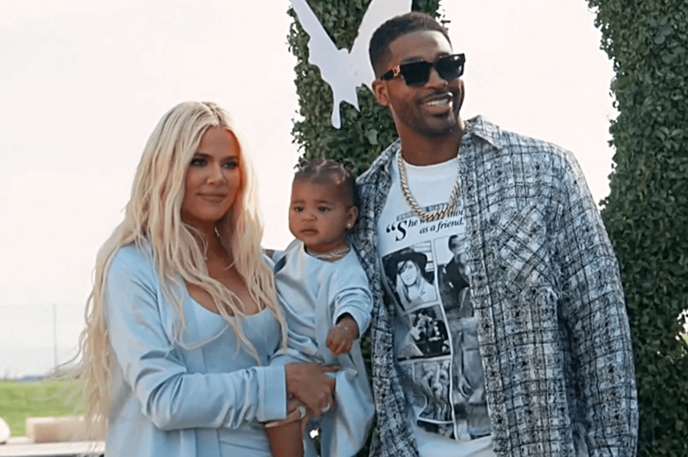 Khloé Kardashian Wears HUGE Diamond Engagement Ring During Outing With Tristan Thompson!