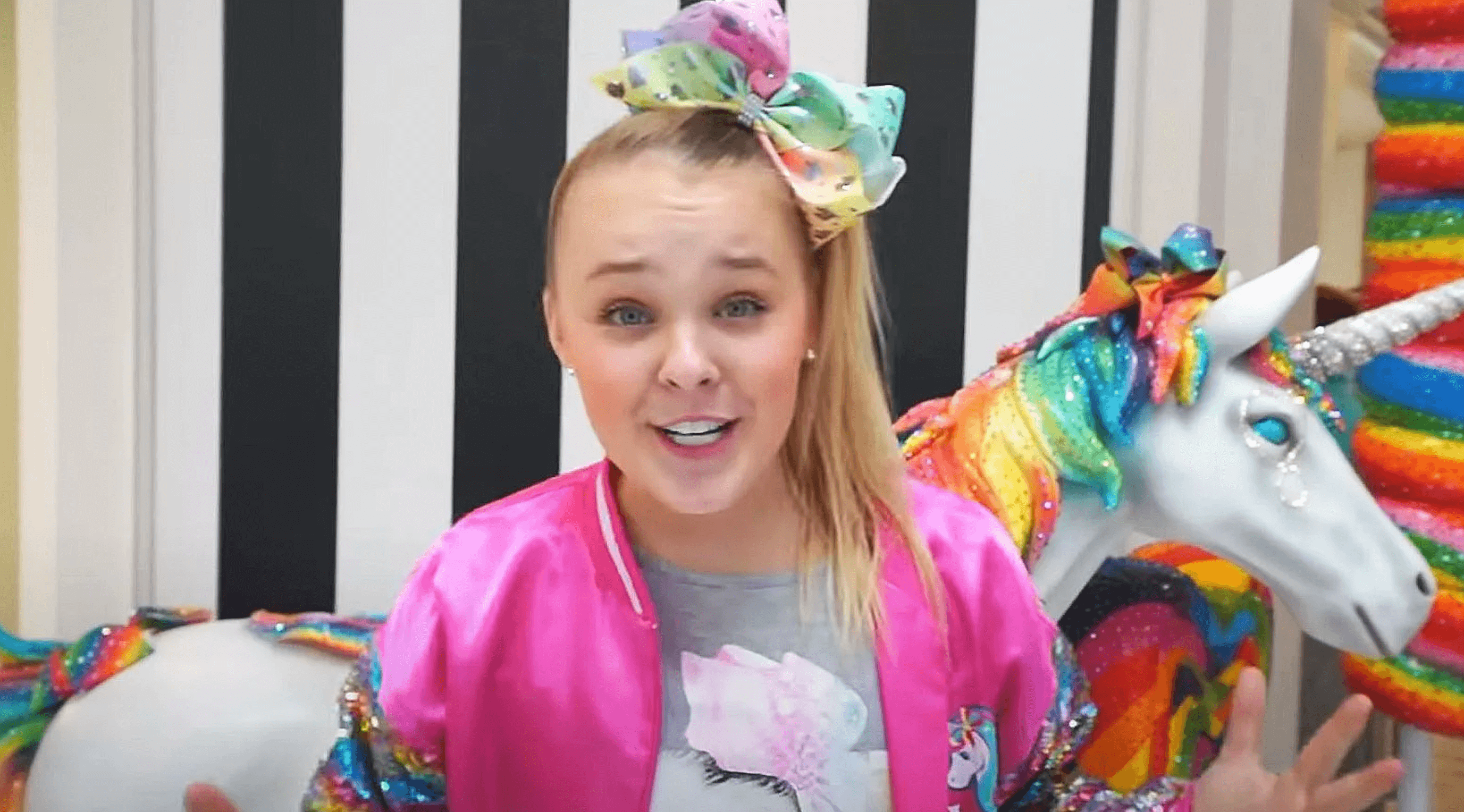 JoJo Siwa Reveals Her House Was Swatted Just Hours After She Came Out On Twitter!