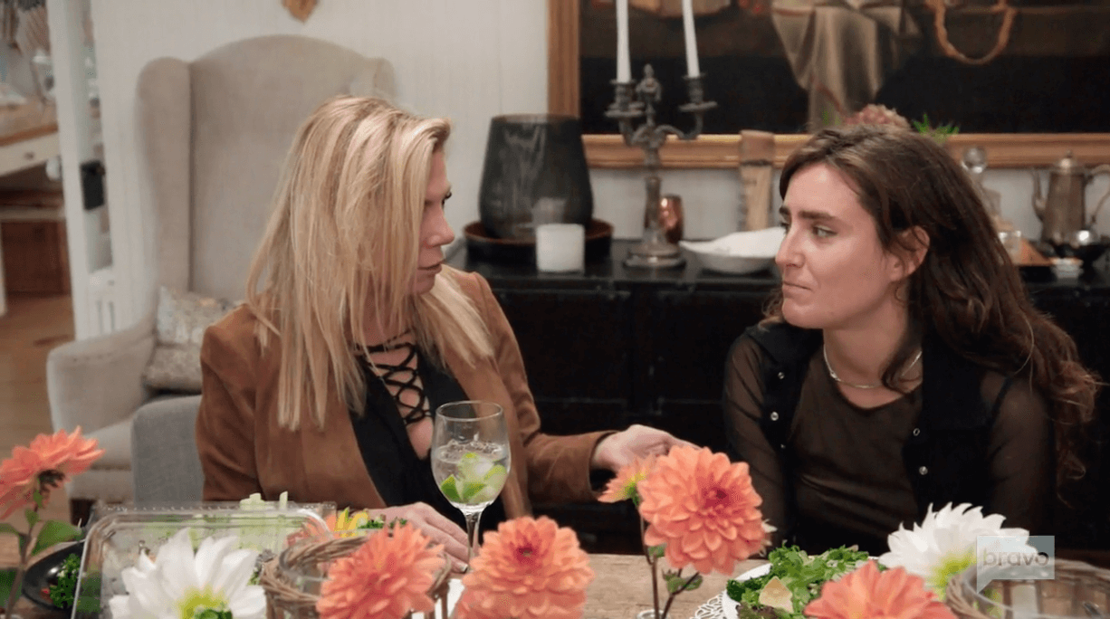 Watch: Heather Thomson apologizes for 'micro-aggressive' remarks on 'RHONY'  