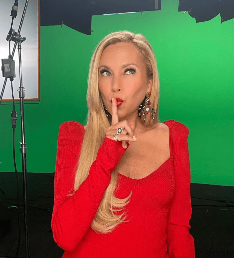 Sutton Stracke Admits That She Offered Erika Jayne Money When She Filed For Divorce From Tom