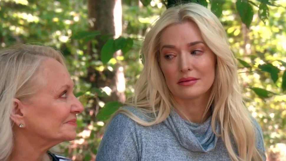 Erika Jayne’s Mom Caught TROLLING ‘RHOBH’ Cast & Fans On Twitter!