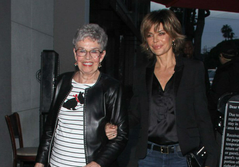 Lisa Rinna’s Mother, Lois, Dies At 93!