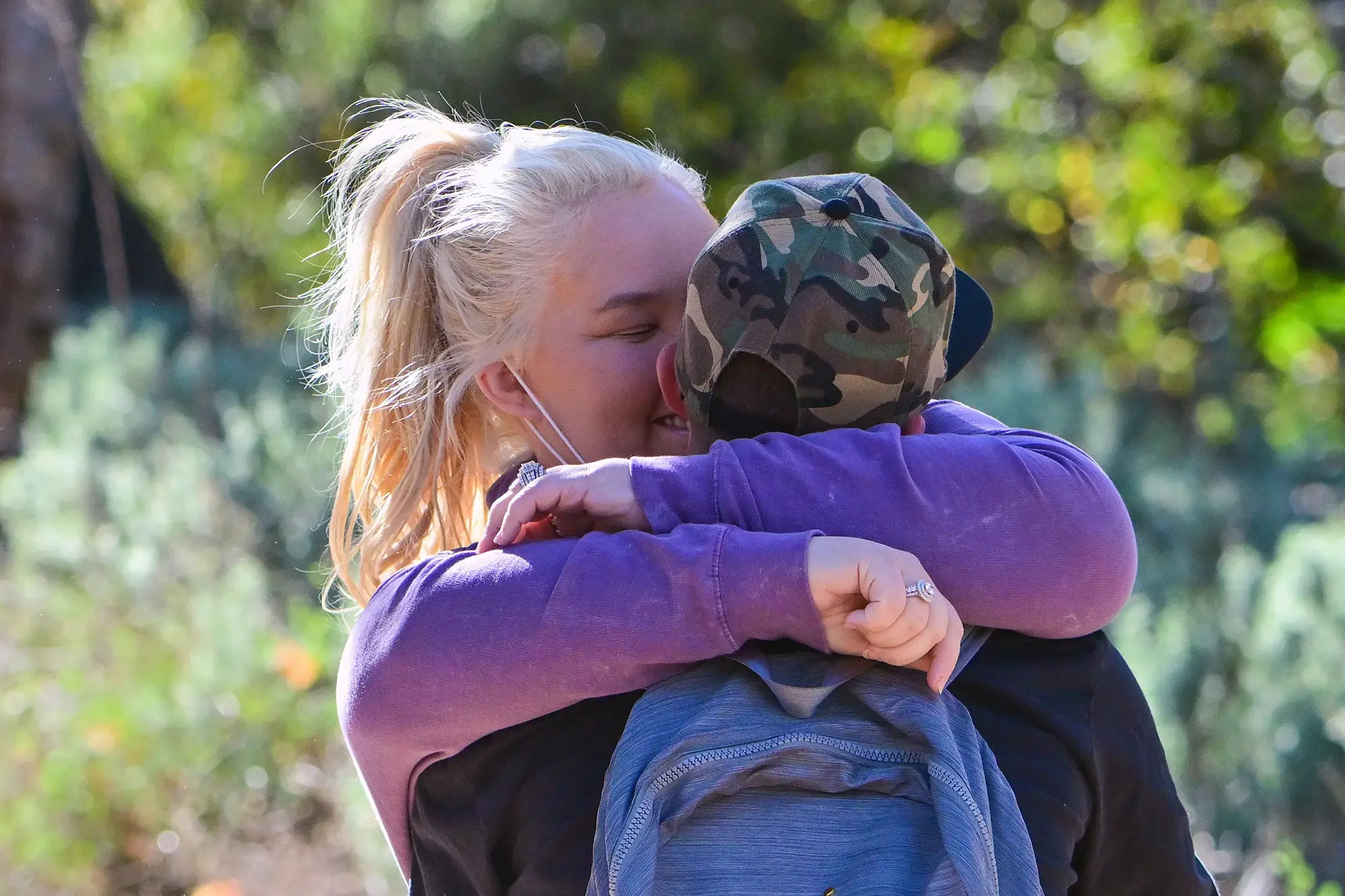 Mama June Snuggles Up To New, 34-Year-Old Boyfriend While Ex Geno Doak Serves Prison Time For Drugs!