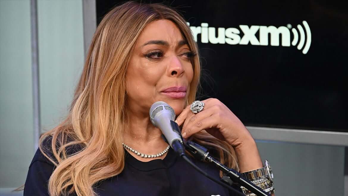 Wendy Williams Allegedly Stripped Naked & Touched Herself Inappropriately In Front of Staffers During Drunken Rage! 