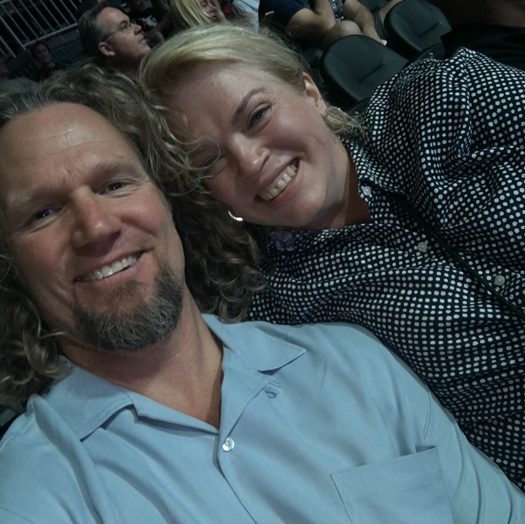 Sister Wives' Fans Notice Kody Brown Missing From Janelle's Holiday Photos