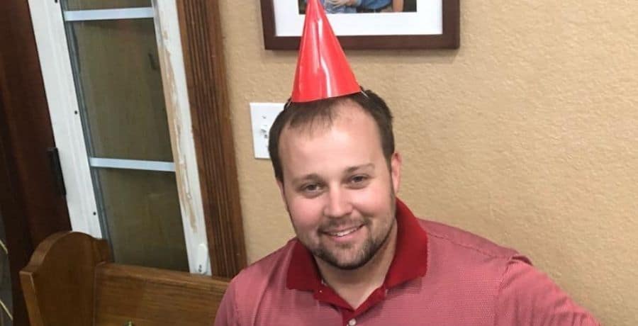 Josh Duggar Celebrates 34th Birthday Alone Behind Bars!