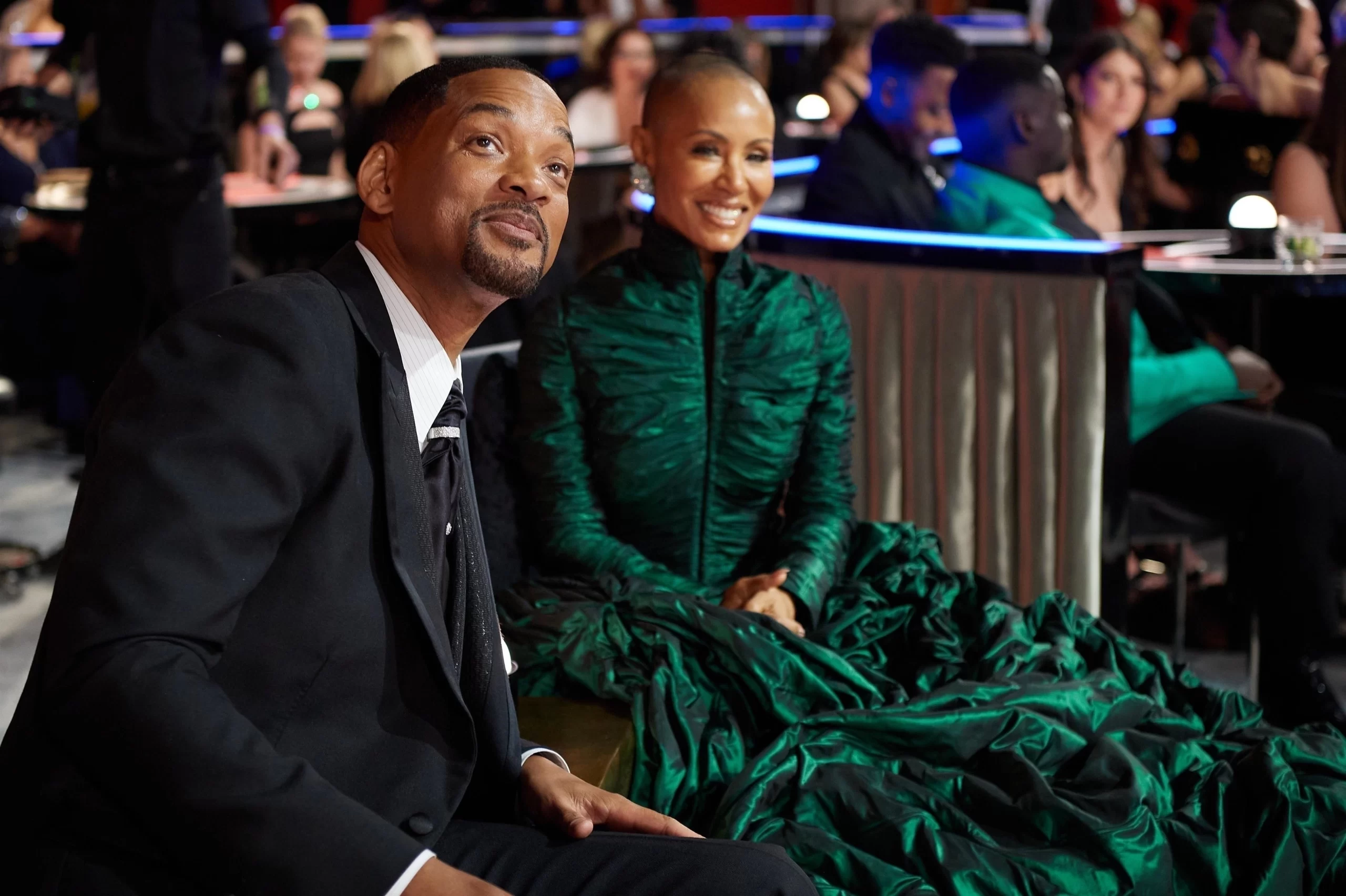 New Video Reveals Jada Pinkett Smith Laughing At Chris Rock Immediately After Will Smith Assault!