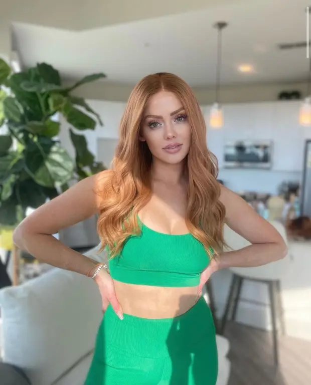 Kathryn Dennis