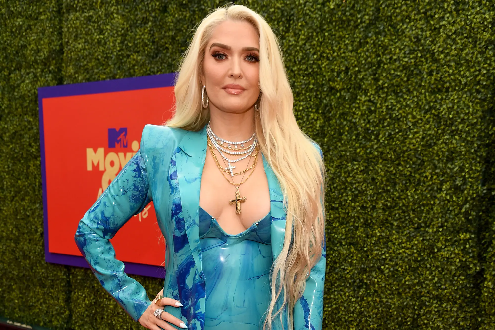 Nicolas Cage’s Ex-GF Sues Erika Jayne For Fraud and Theft!