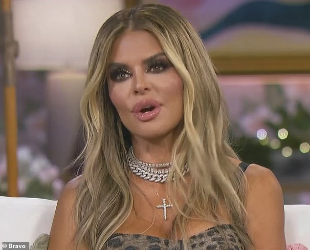 Lisa Rinna Hits Back After Garcelle Beauvais Allegedly Says that Co-Star  Should be FIRED from 'RHOBH!