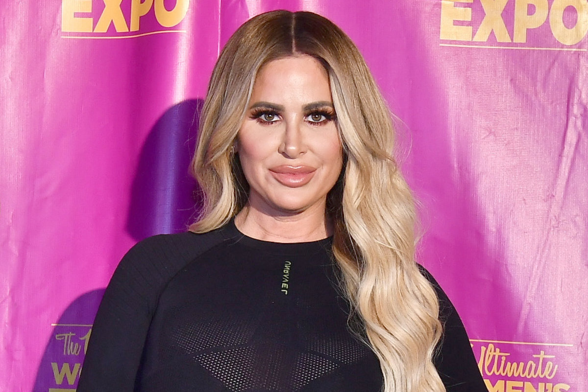 Kim Zolciak Is Begging Unwed Daughter To Have Babies!