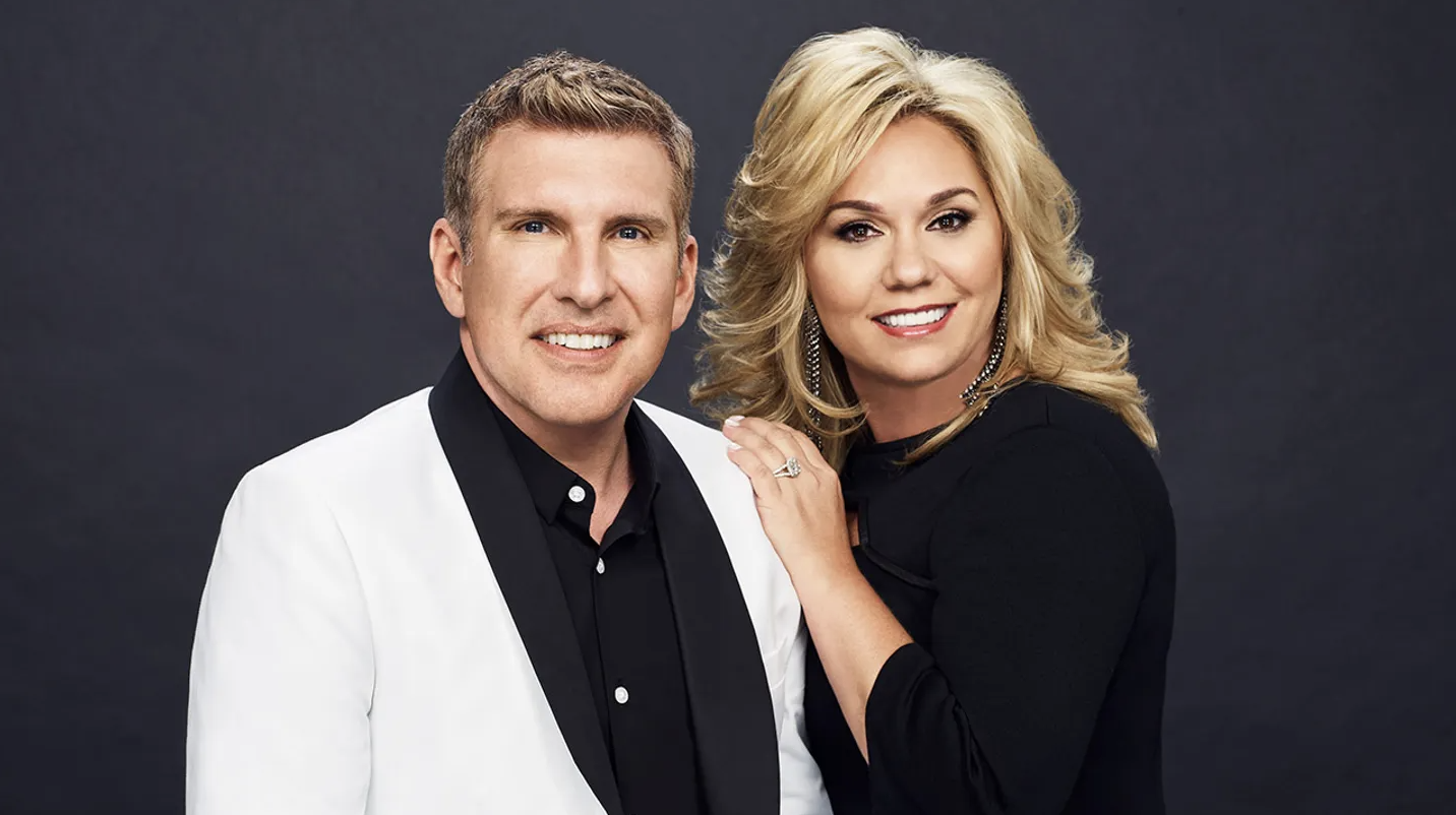 Todd Chrisley Sentenced To 12 Years In Prison For Tax Evasion, Julie Chrisley Got 7 Years!