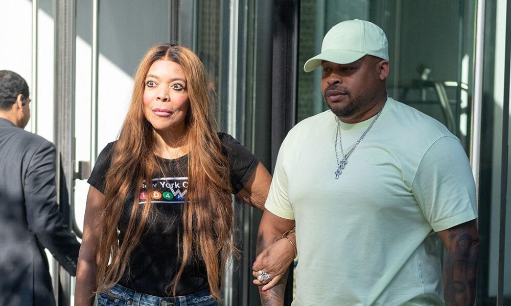 Wendy Williams Struggles To Walk and Requires Assistance After Rehab Stint