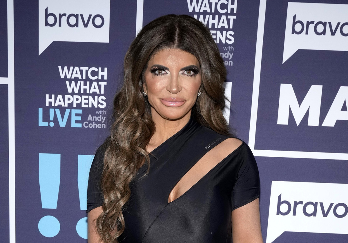 Teresa Giudice Blasts Teddi Mellencamp As A Shady Btch 