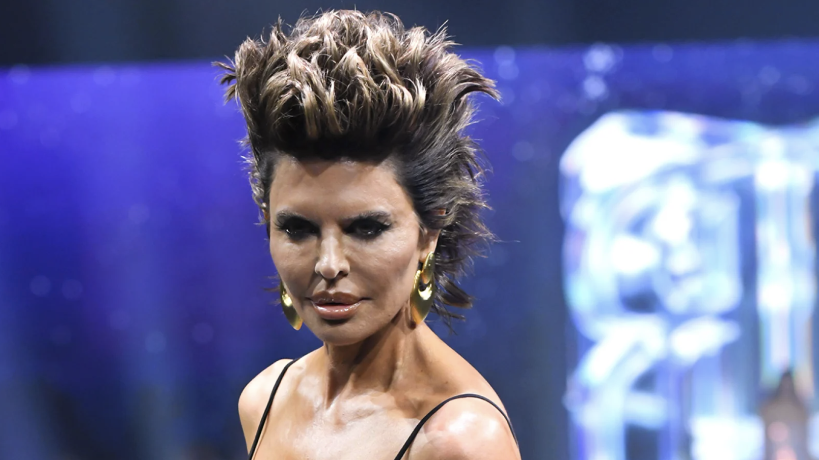 Lisa Rinna Lands New Job After ‘RHOBH’ and Fans Want Her FIRED!
