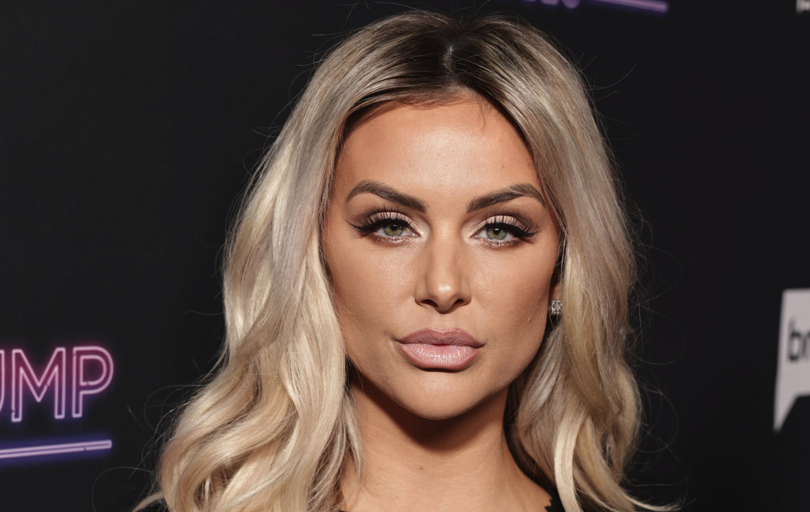 Lala Kent Issues VIOLENT Threat Against Housewives Star