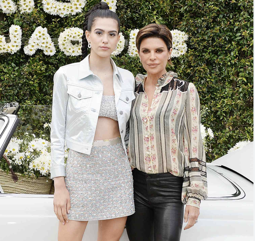 Lisa Rinna’s Daughter Delilah Belle Hamlin Suffers a Seizure Amid ...