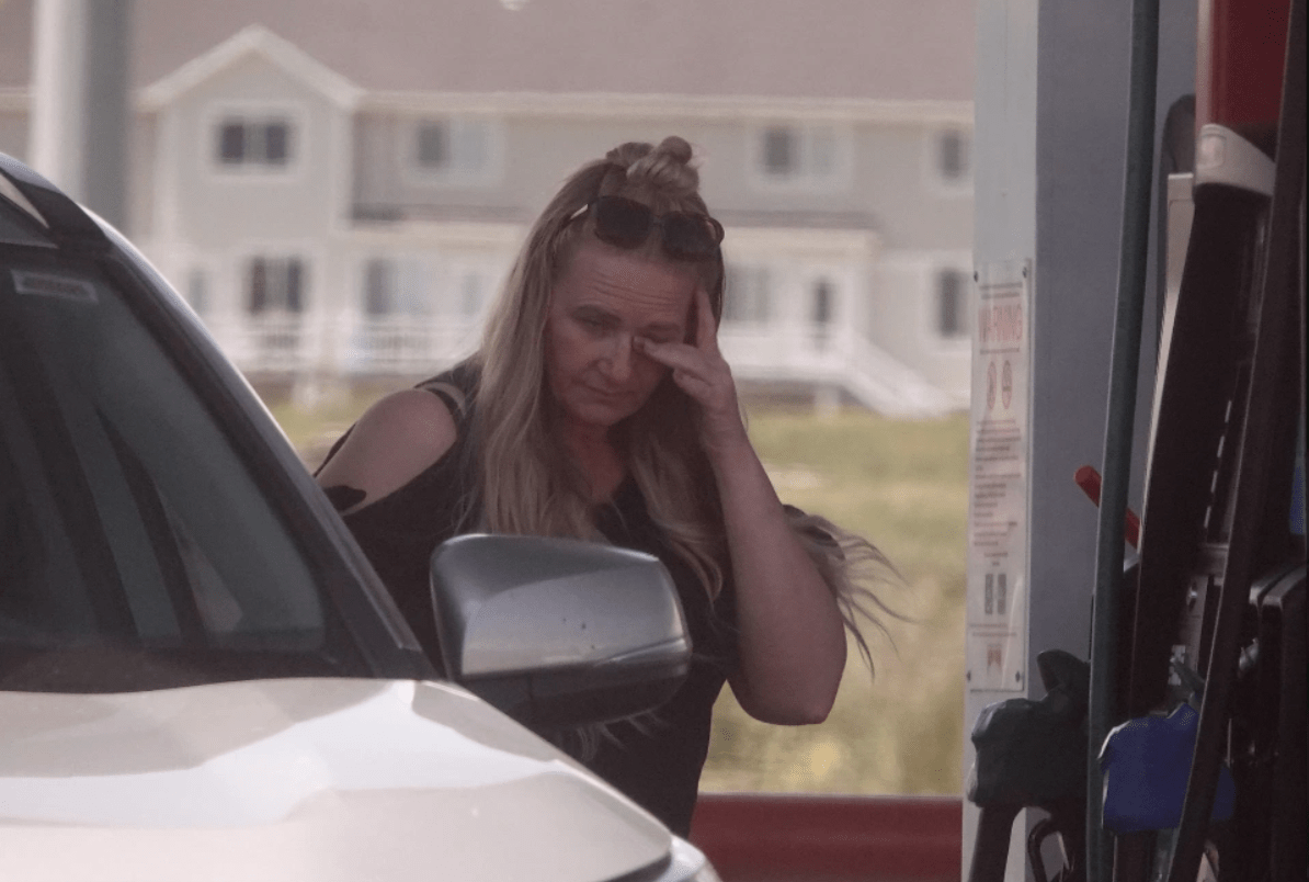 ‘Sister Wives’ Star Christine Brown Spotted CRYING and Not Wearing Her Engagement Ring