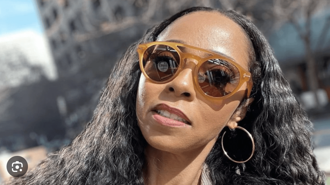 Kenya Moore DRAGS 'RHOA' Newbie Courtney Rhodes, Claims She's Homeless ...