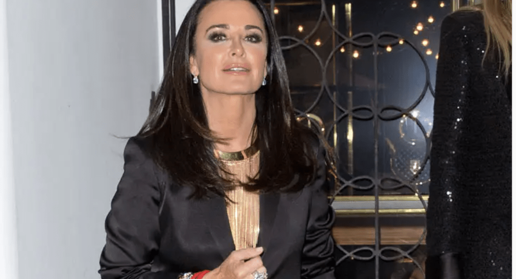 KYLE RICHARDS BUSTED: Deletes IG Post After Huge Photoshop Blunder – Fans Ask: ‘Why Post This?!’