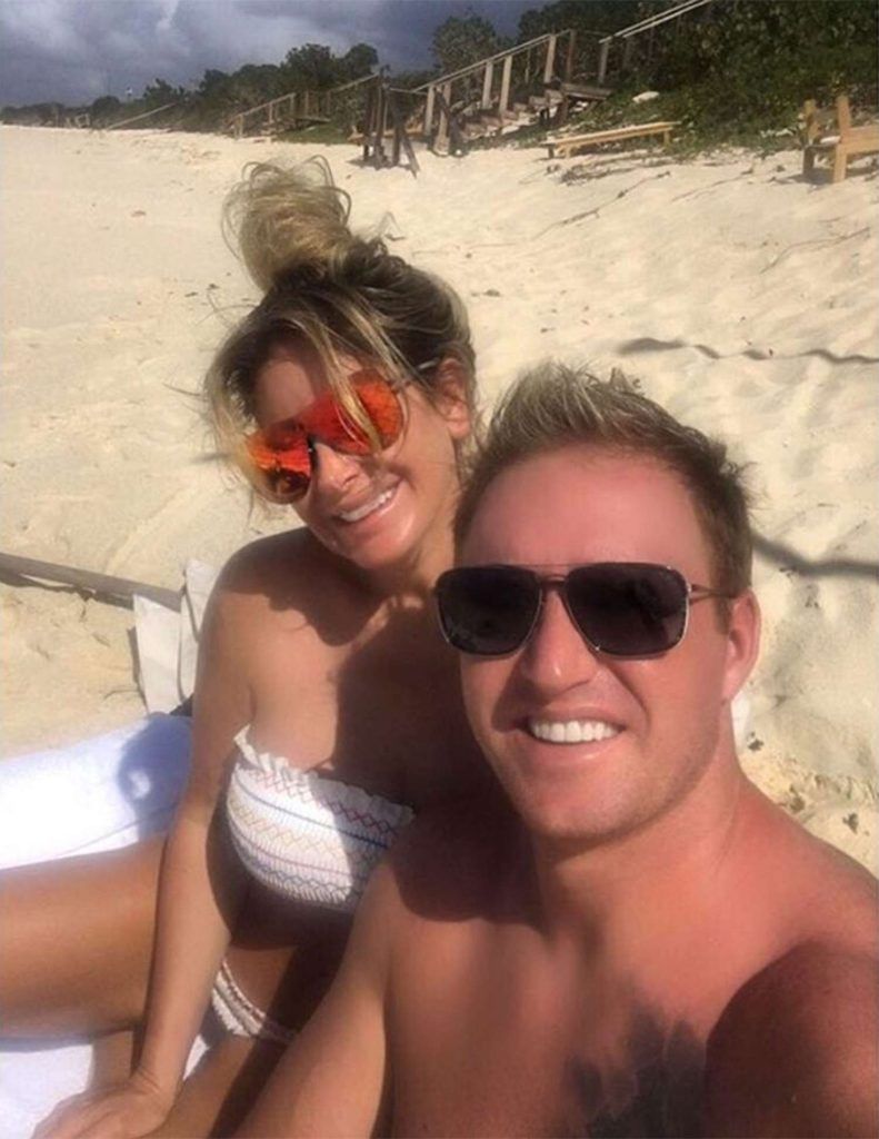 Kim Zolciak takes designer luggage out of storage unit amid