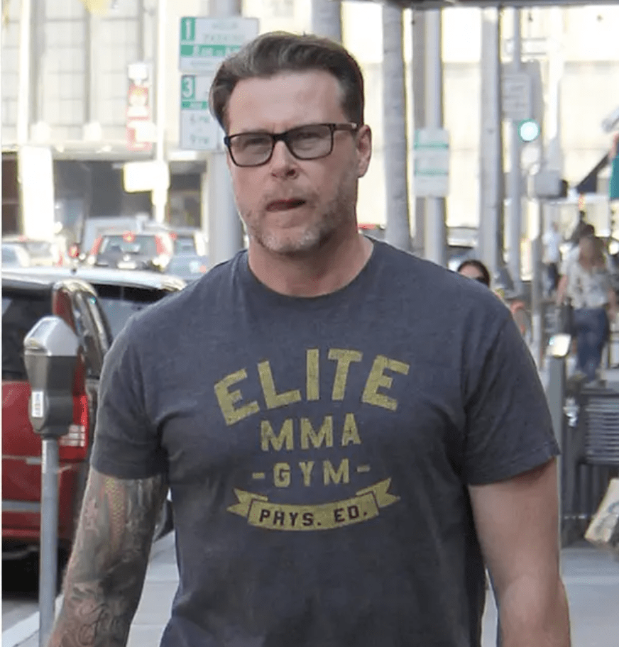 Tori Spelling Ex Dean McDermott Hits Rock Bottom…Goes On WELFARE!