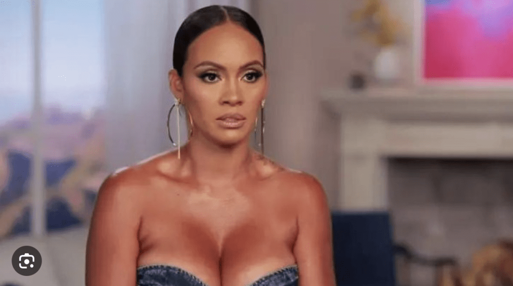 Evelyn Lozada reveals she's expecting a son with fiance Carl