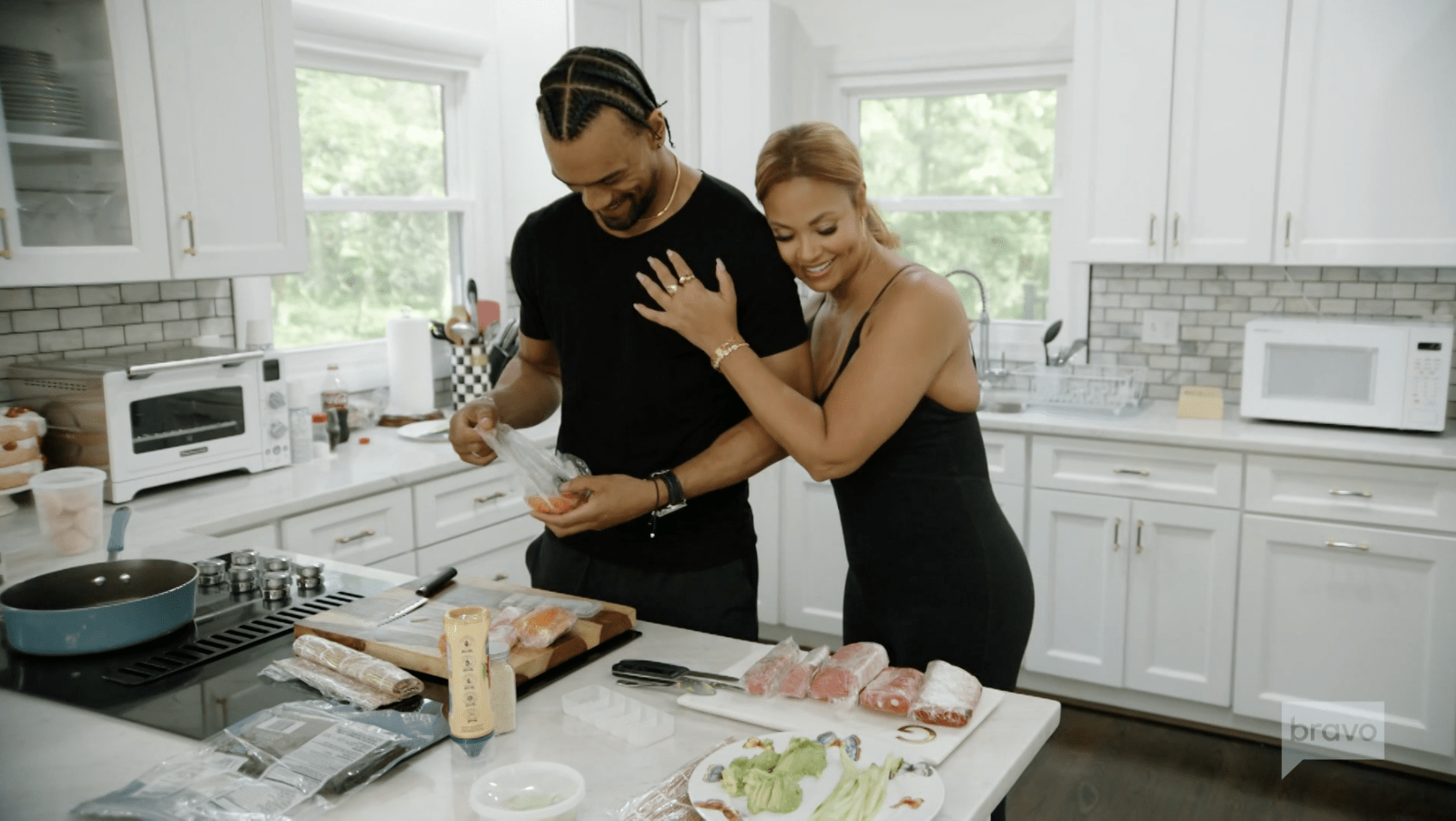 'RHOP' RECAP Gizelle Tries To Convince Robyn That Juan's a NO GOOD