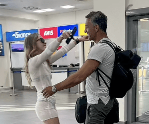 Mauricio Umansky Spotted Kissing A Mystery Blonde Woman At The Airport!