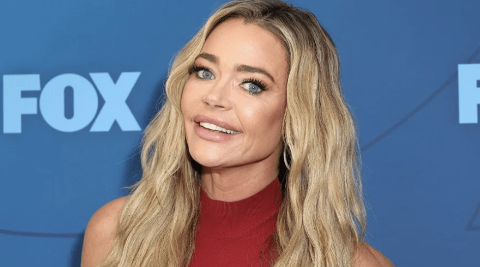Denise Richards 